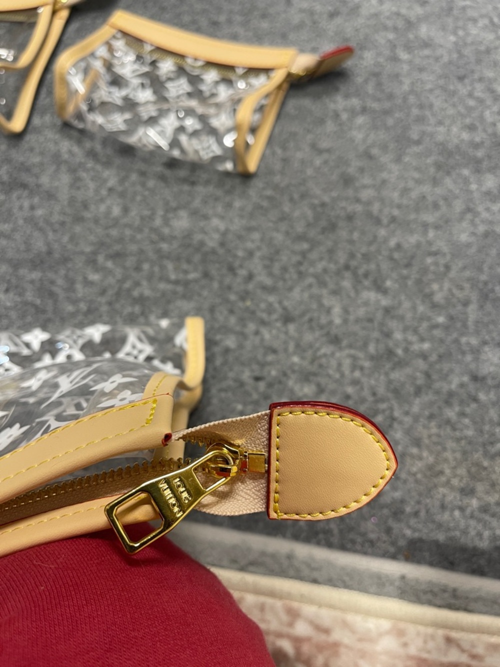 Louis Vuitton Clear Monogram Pouch Set with Beige Trim - Picture 5 of 5